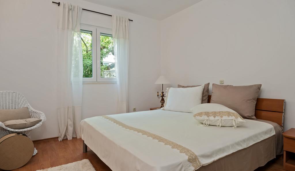 Apartman Roza 로고즈니차 외부 사진