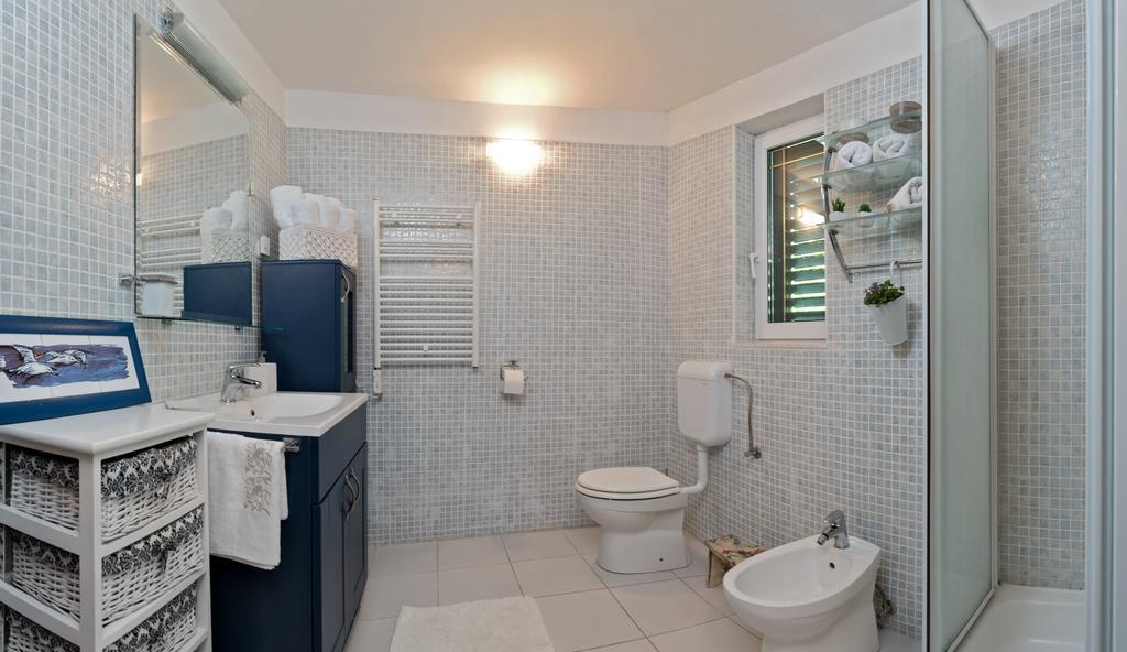 Apartman Roza 로고즈니차 외부 사진
