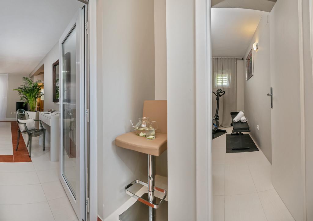 Apartman Roza 로고즈니차 외부 사진